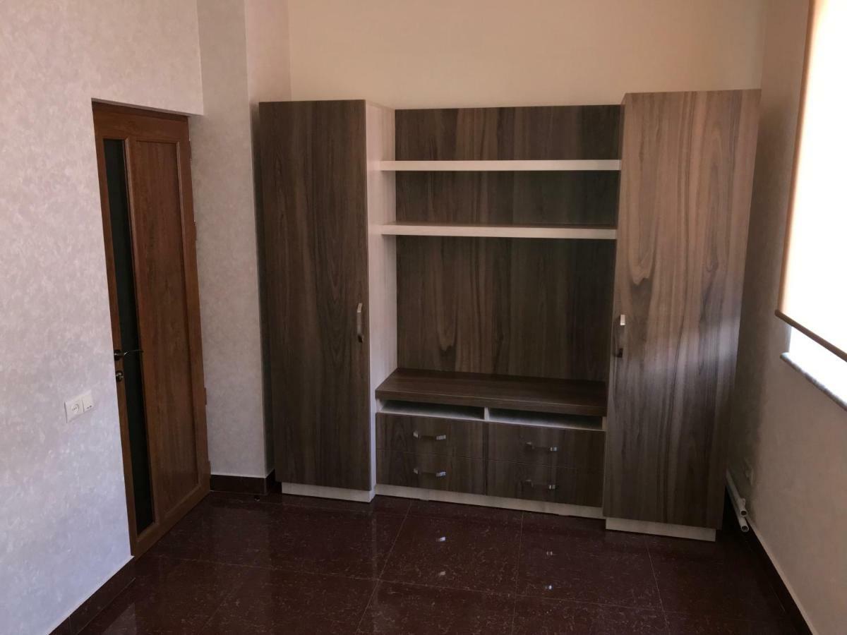 Liko Hostel Ереван Екстериор снимка
