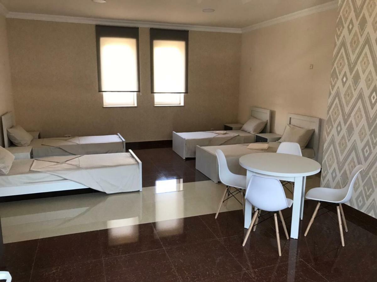 Liko Hostel Ереван Екстериор снимка