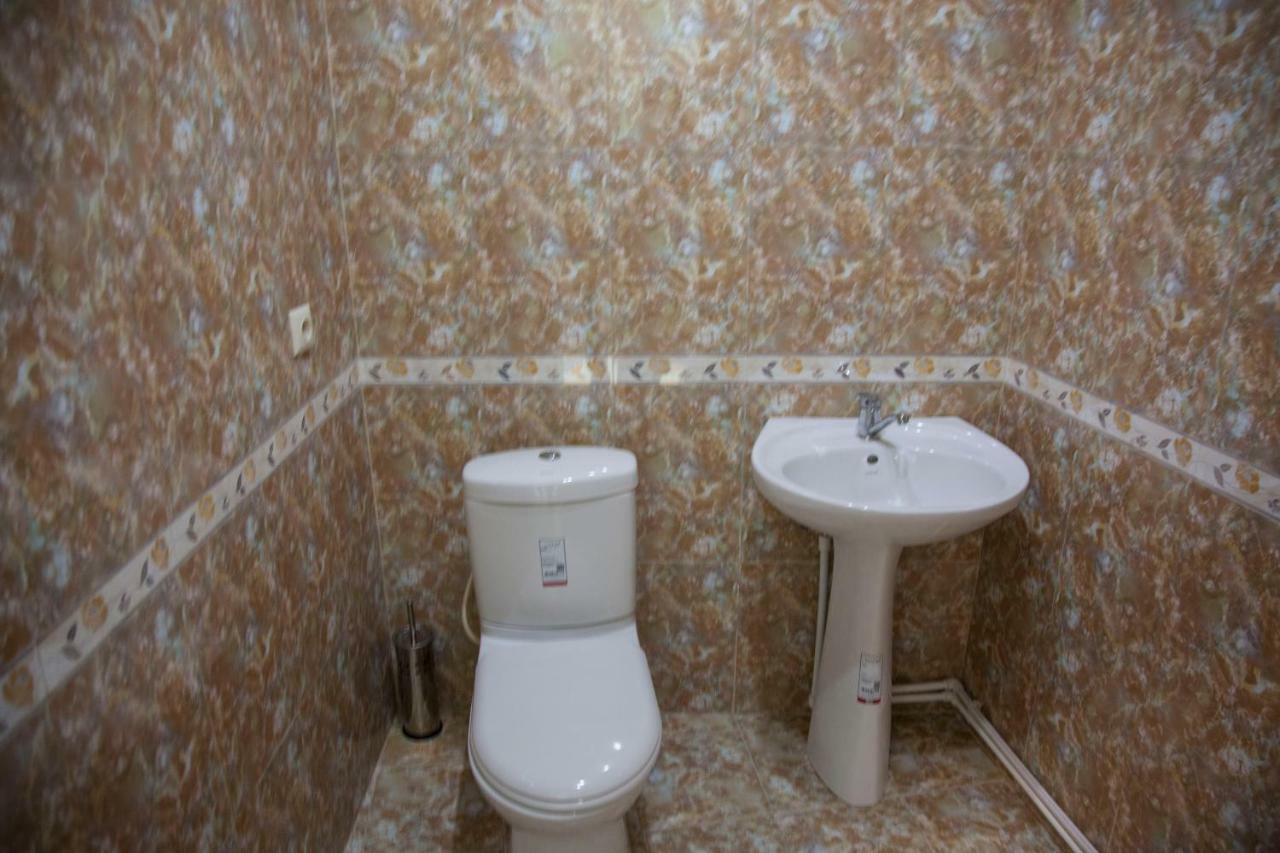 Liko Hostel Ереван Екстериор снимка
